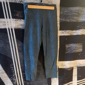 Lola Getts Textured 28 inch inseam Leggings, muted blue